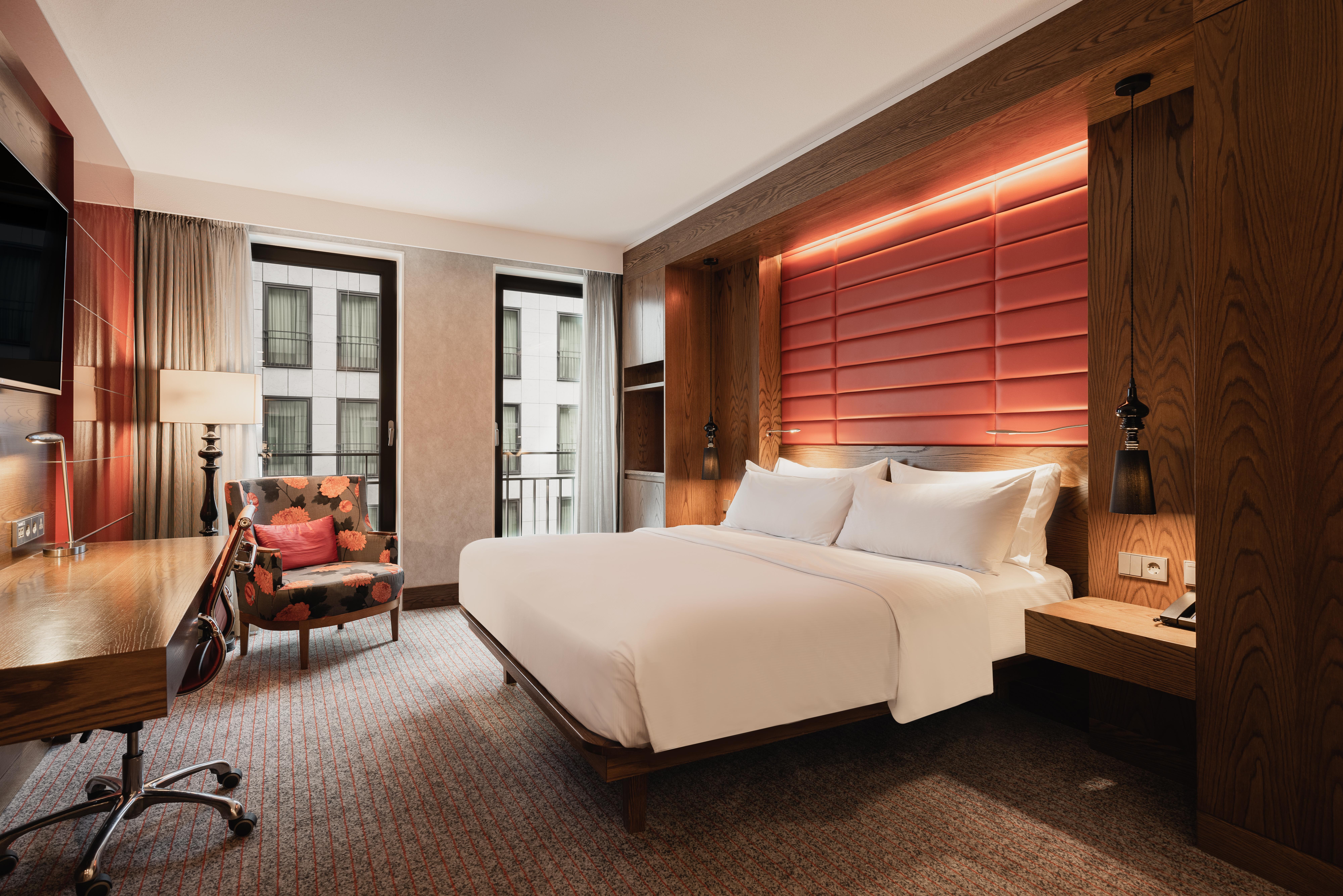 ฮิลตัน เดอะ เฮก Hotel กรุงเฮก ภายนอก รูปภาพ A guest room at the hotel