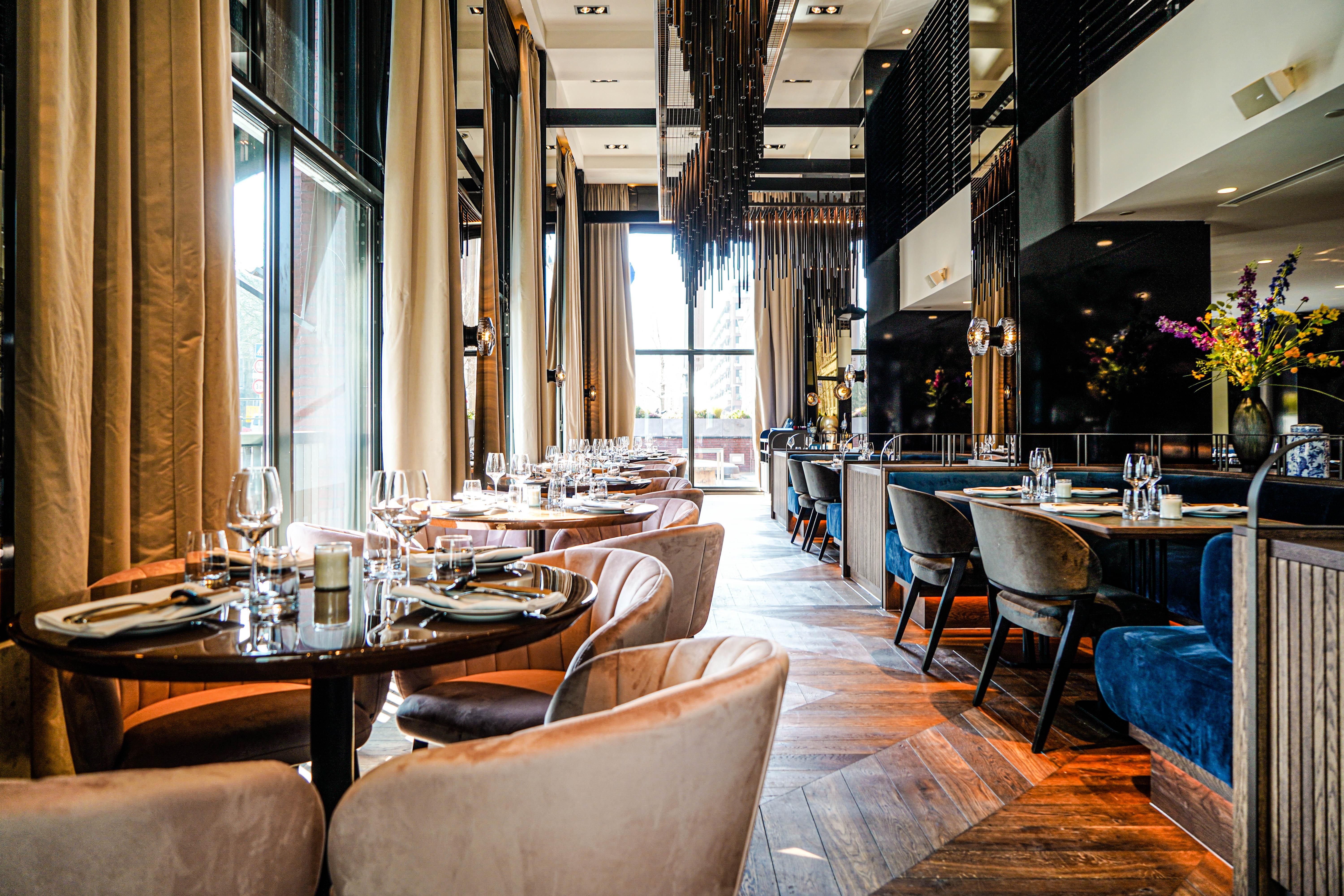 ฮิลตัน เดอะ เฮก Hotel กรุงเฮก ภายนอก รูปภาพ Restaurant interior