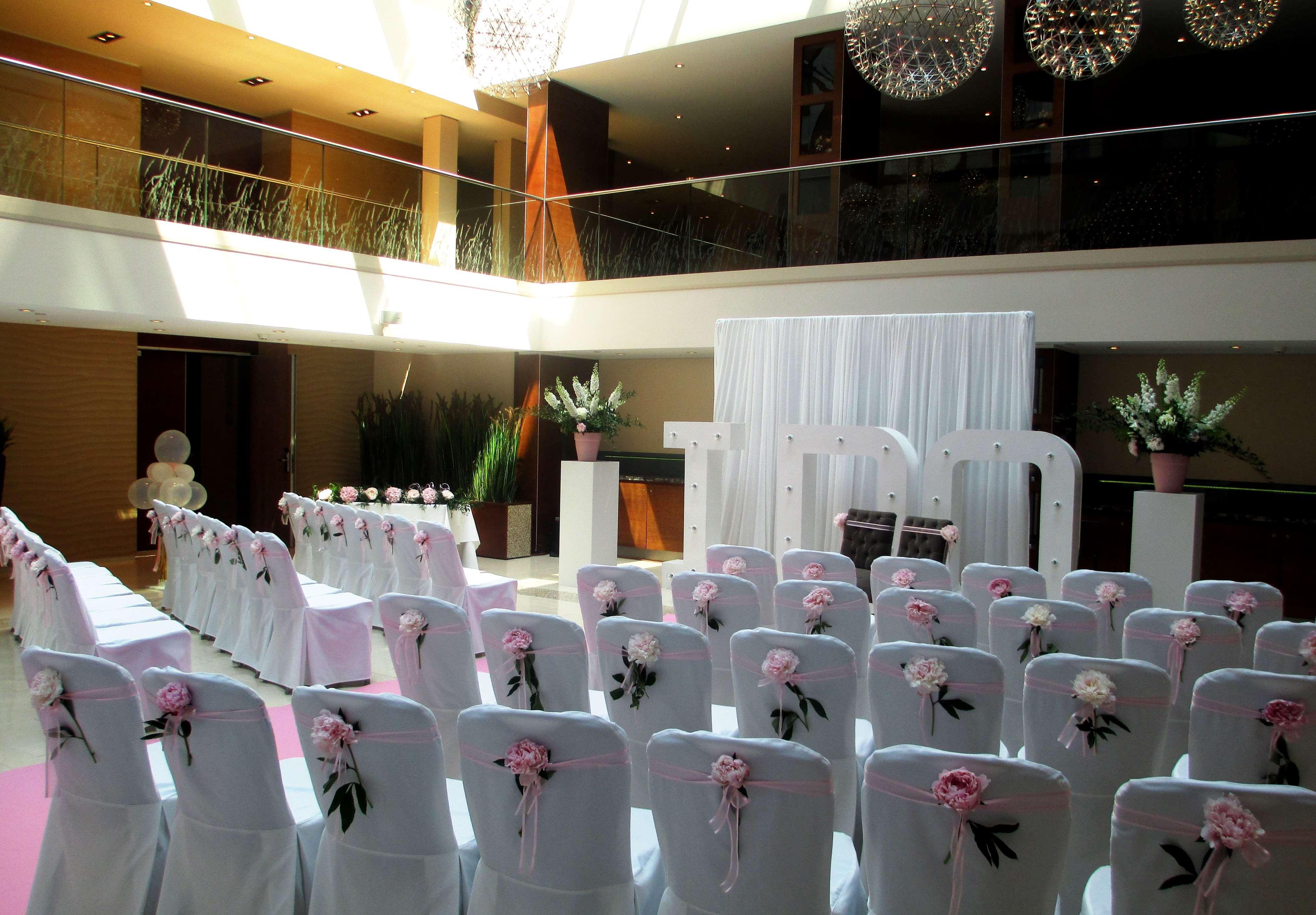 ฮิลตัน เดอะ เฮก Hotel กรุงเฮก ภายนอก รูปภาพ The hotel's interior