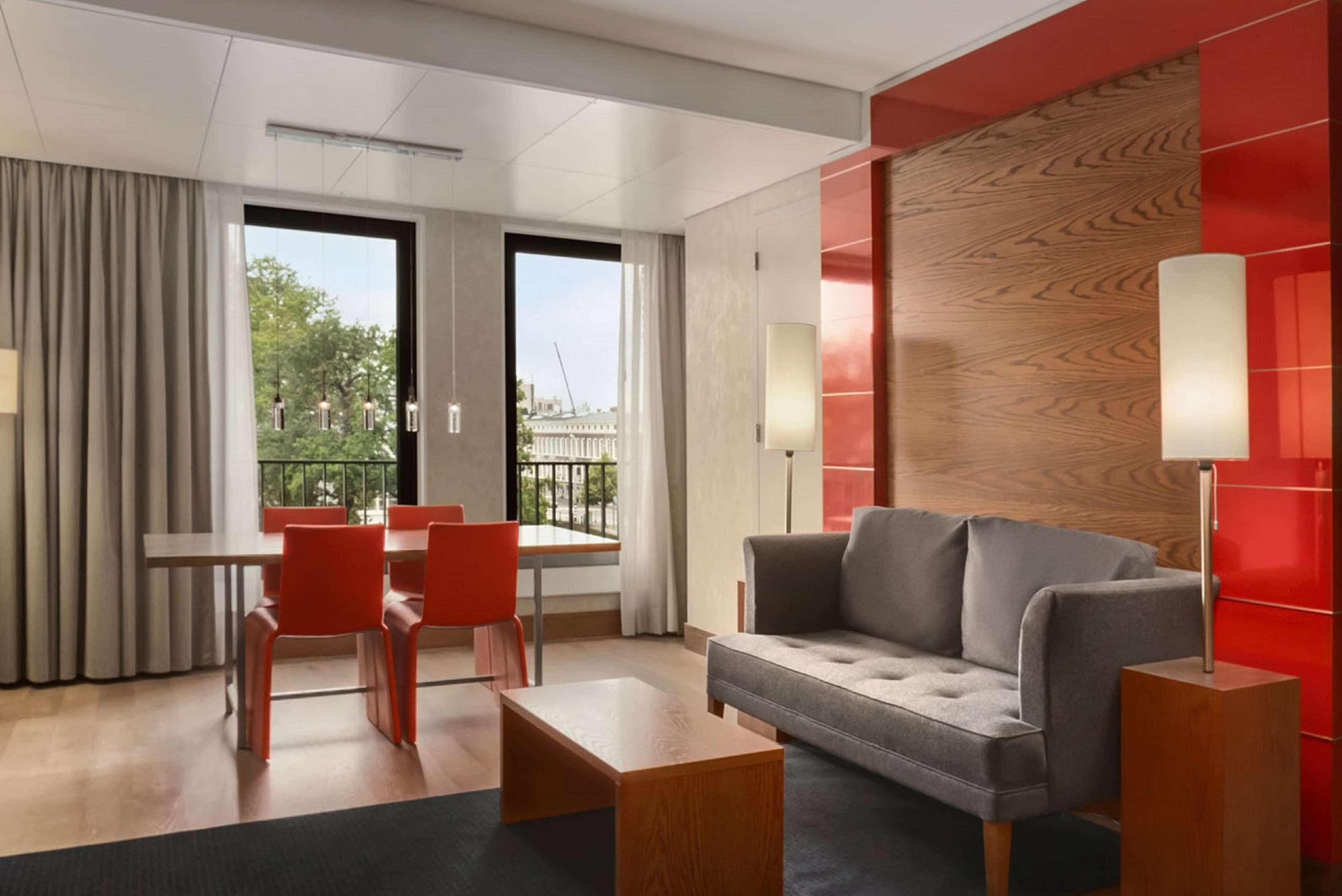 ฮิลตัน เดอะ เฮก Hotel กรุงเฮก ภายนอก รูปภาพ Suite