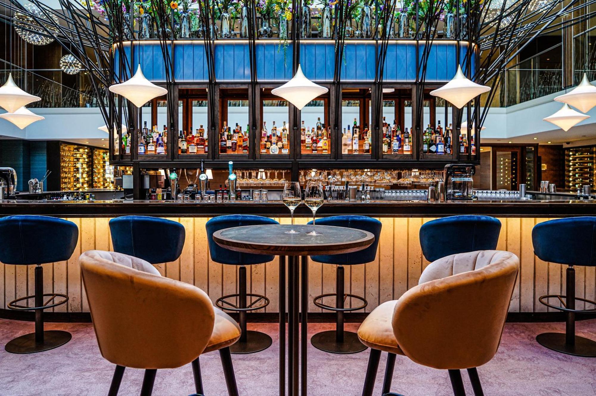 ฮิลตัน เดอะ เฮก Hotel กรุงเฮก ภายนอก รูปภาพ The Bar at The Ivy Temple Row